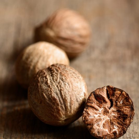 Nuez Moscada grano (U)