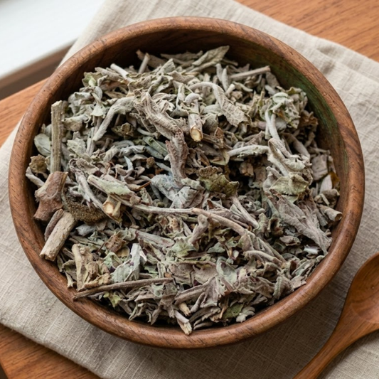 Salvia hojas cortada